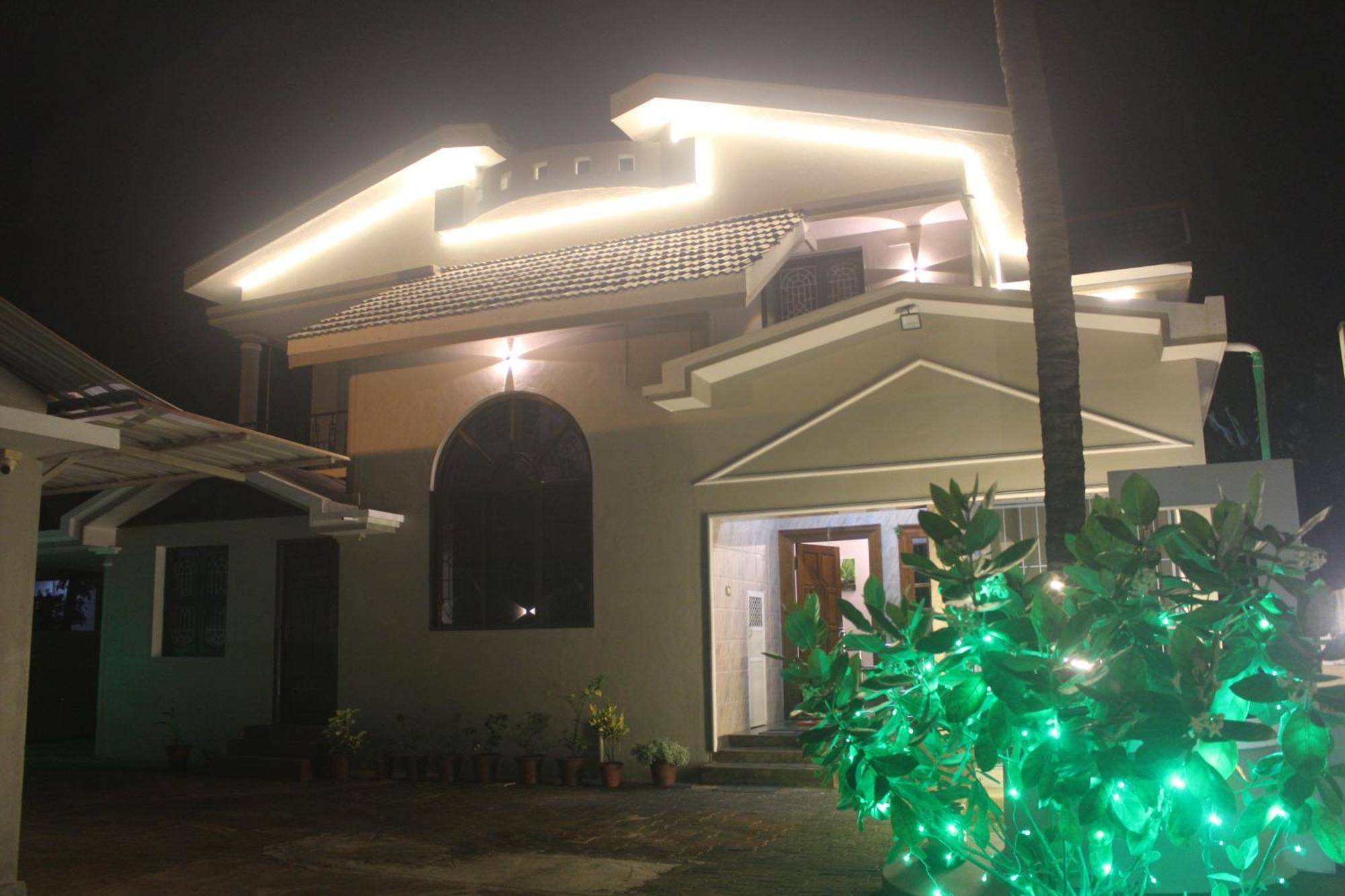 Tropical Villa Homestay Mangalore Exterior photo